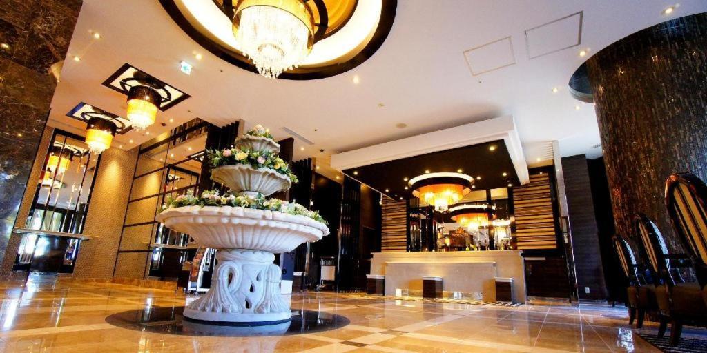 Apa Hotel Chiba Inzaimakinohara-Ekimae Narita Ngoại thất bức ảnh